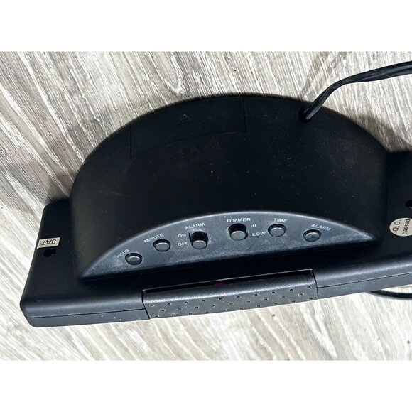 Vintage Radio Shack Digital Alarm Clock Black - Picture 5 of 6